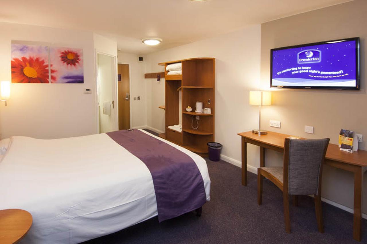 Premier Inn South Mimms/Potters Bar Exteriör bild
