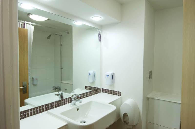 Premier Inn South Mimms/Potters Bar Exteriör bild