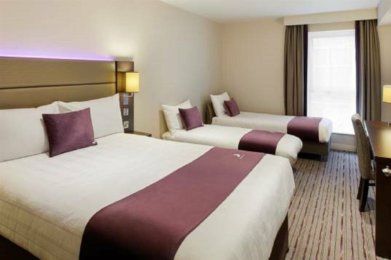 Premier Inn South Mimms/Potters Bar Exteriör bild