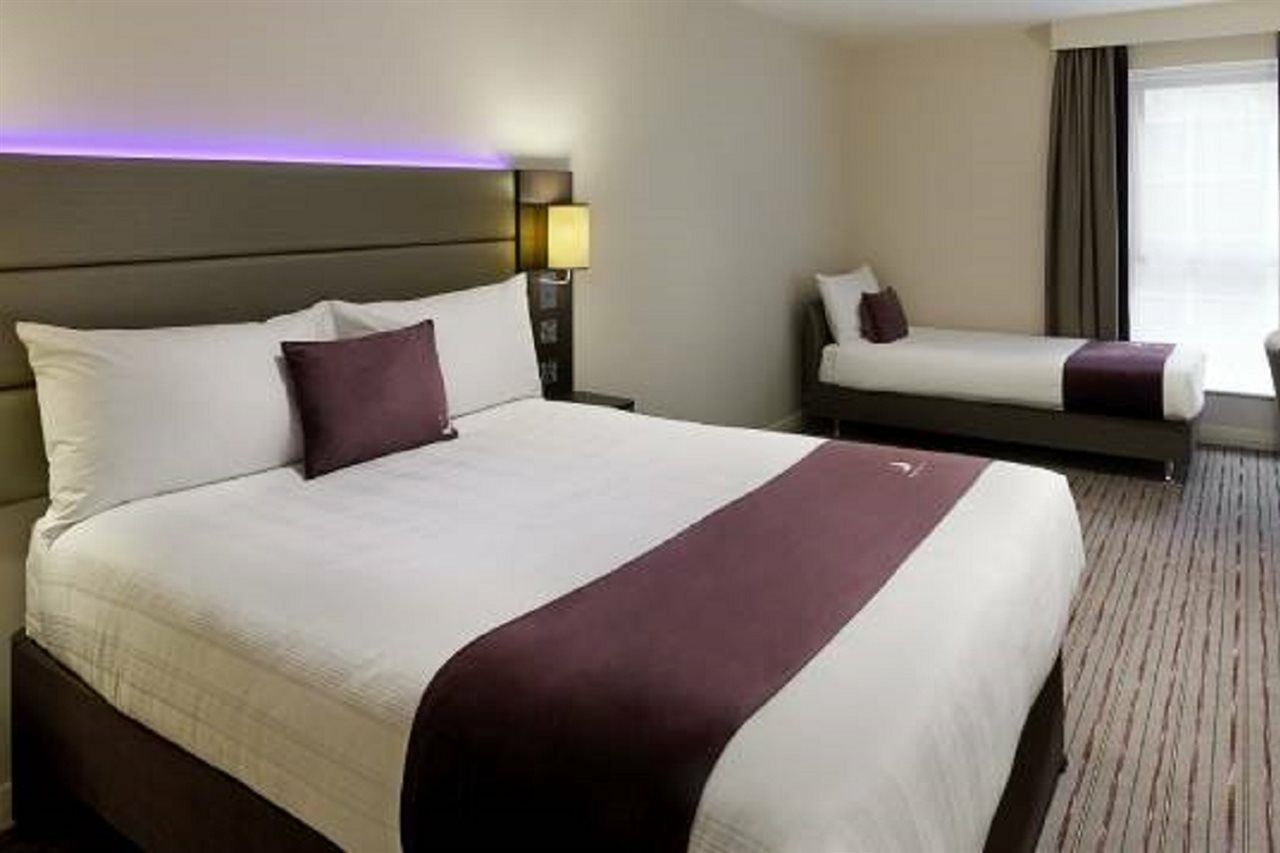 Premier Inn South Mimms/Potters Bar Exteriör bild